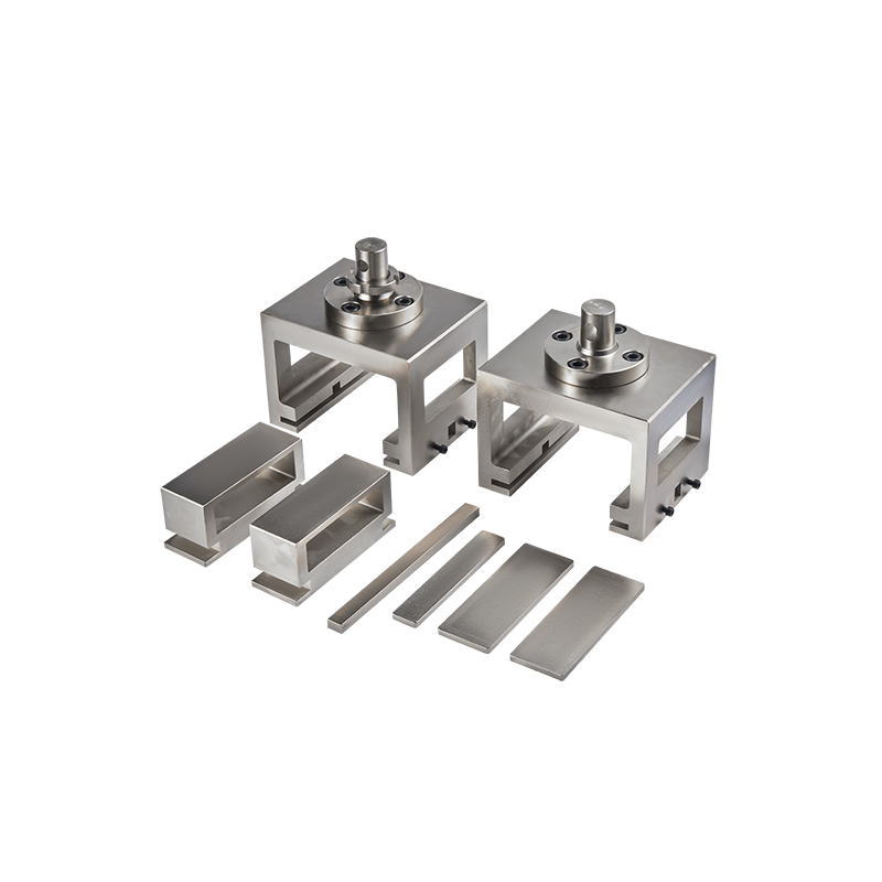 Aluminum alloy insulation profile transverse stretching fixture